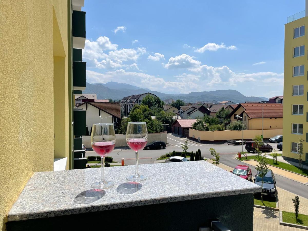 Mountain View Maria Apartment Brasov Bagian luar foto
